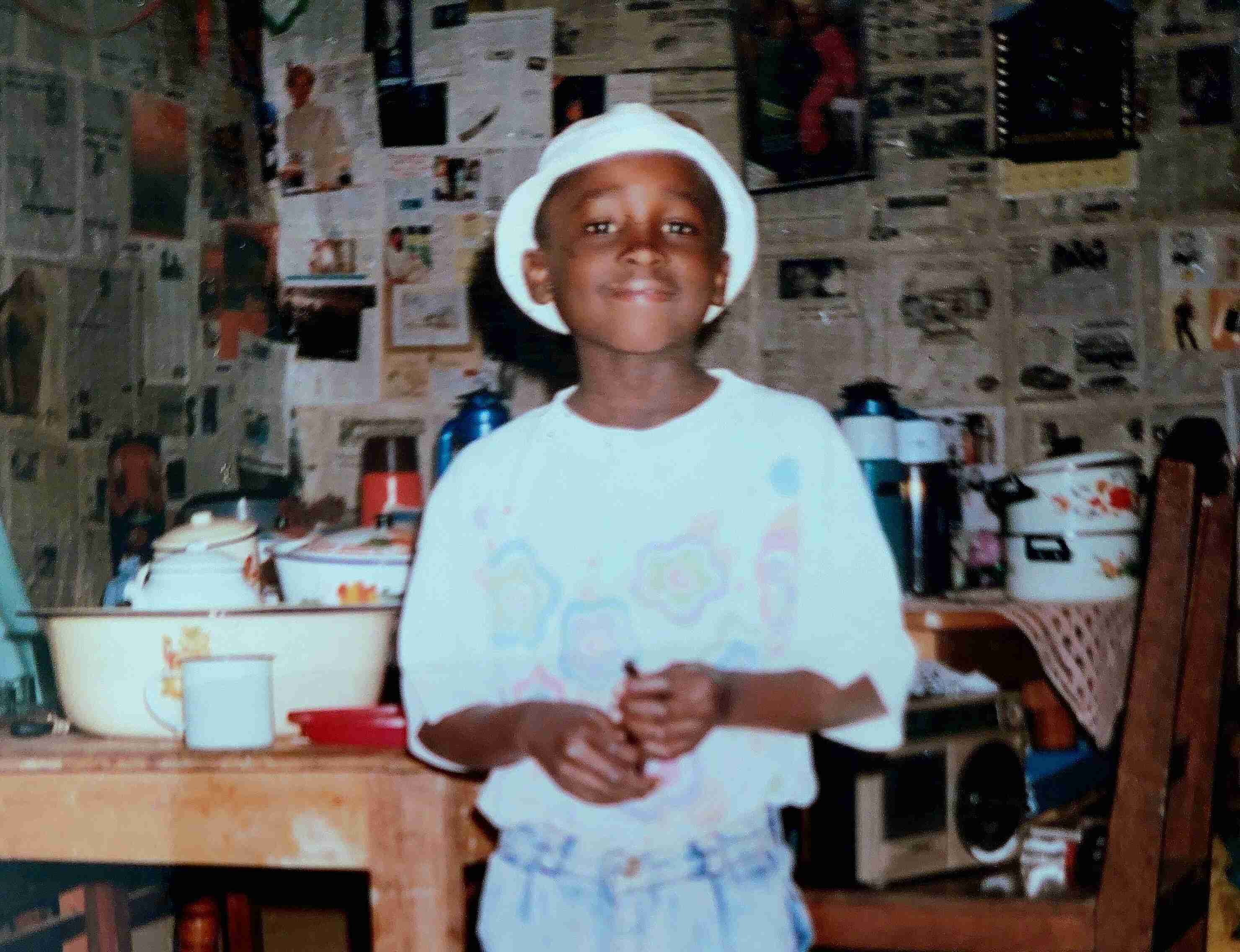 An image of Masaki while he was young.
